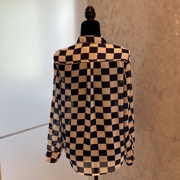 Blue and white checked shirt - Picture 2 of 8